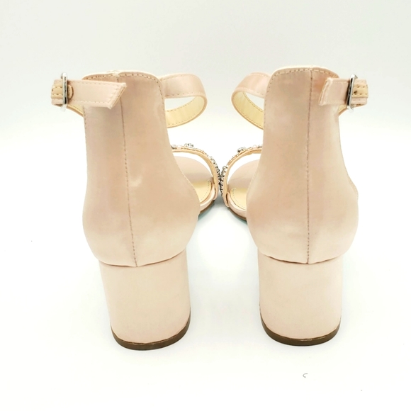 Betsey Johnson Mel heels, Champagne, NIB - Picture 4 of 9